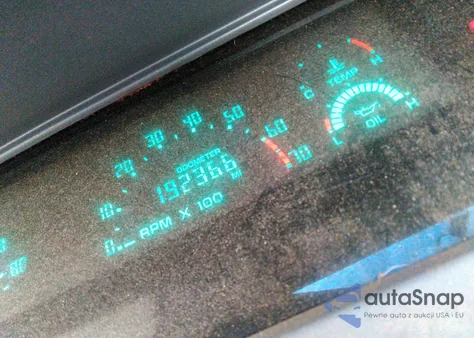 1989 Oldsmobile Cutlass Supreme International Series z USA, uszkodzony, nr VIN 1G3WR14W3KD345541